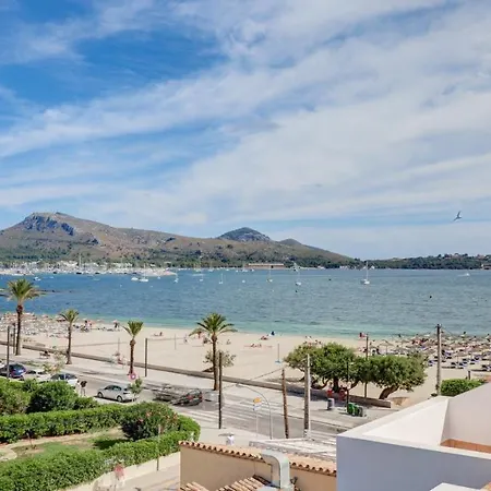 Seaside Oasis: Beachfront 2br With Jacuzzi Terrace